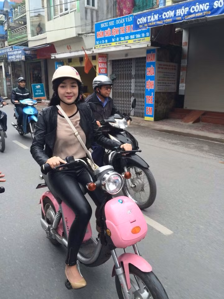 Nhưng cũng chính trong những ngày tháng đó mà Thanh Quỳnh quen biết và thân thiết được với một vài người bạn mới, đã chia sẻ, quan tâm và động viên cô để có thể thay đổi được cuộc sống.