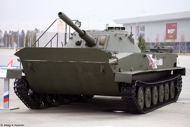 Khả năng cơ động của nó cũng bị cho là không đáp ứng yêu cầu khi khá chậm chạp, bên cạnh đó nhu cầu cải thiện hệ thống điện tử cũng là đòi hỏi cấp thiết.
