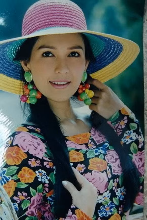 Nhan sắc mặn mà kiêu sa không hề kém cạnh bất kì Hoa hậu nào của Diễm My