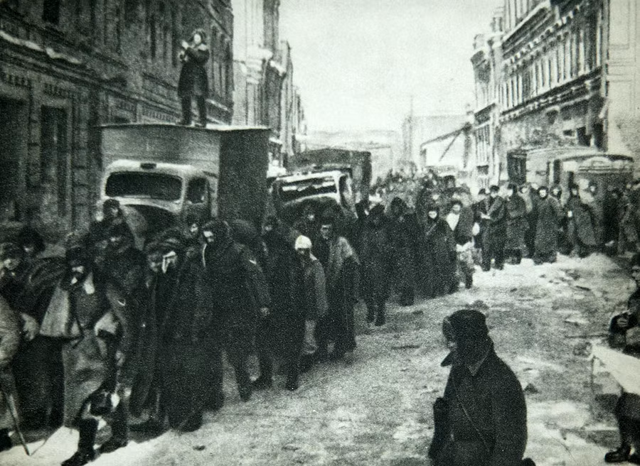 Khoảng 91.000 lính Đức đã bị tóm sống ở Stalingrad. Ảnh: Global Look. Khoảng 91.000 lính Đức đã bị tóm sống ở Stalingrad. Ảnh: Global Look.