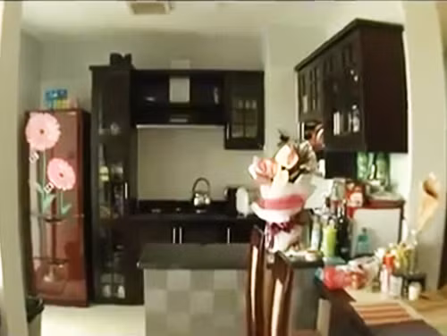 Một góc nhà bếp nhỏ nhắn, gọn gàng, tiện nghi trong nhà Thanh Hằng.