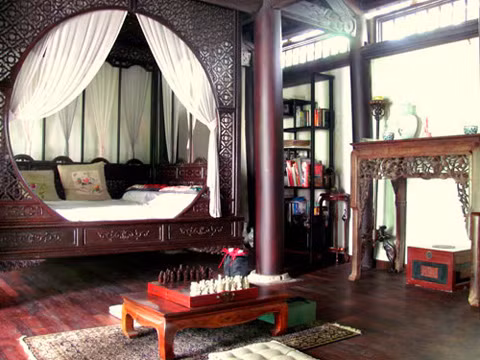 Phòng ngủ của "cô Bống" được thiết kế theo phong cách của các tiểu thư đài các.