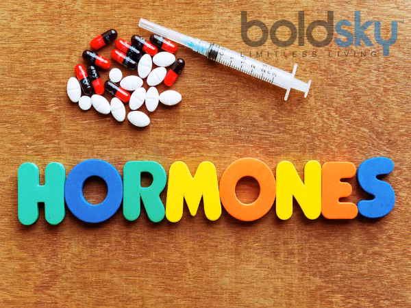 Vấn đề nội tiết. Rối loạn hormone là một trong những vấn đề kinh nguyệt chính mà một người phụ nữ không nên bỏ qua. Mất cân bằng hormone cùng với các vấn đề như hen suyễn, tiểu đường, viêm khớp và trầm cảm có thể khiến sức khỏe người phụ nữ trở nên trầm trọng thêm.