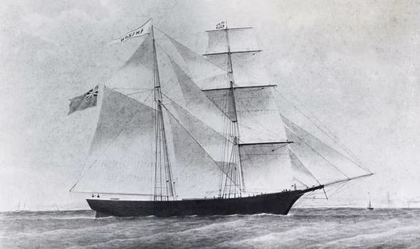Tuy nhiên, thủy thủ đoàn và hành khách trên tàu Mary Celeste biến mất một cách bí ẩn không để lại bất cứ dấu vết nào. Giới chức trách đã tổ chức cuộc tìm kiếm nhằm tìm ra tung tích của họ nhưng không phát hiện được điều gì.