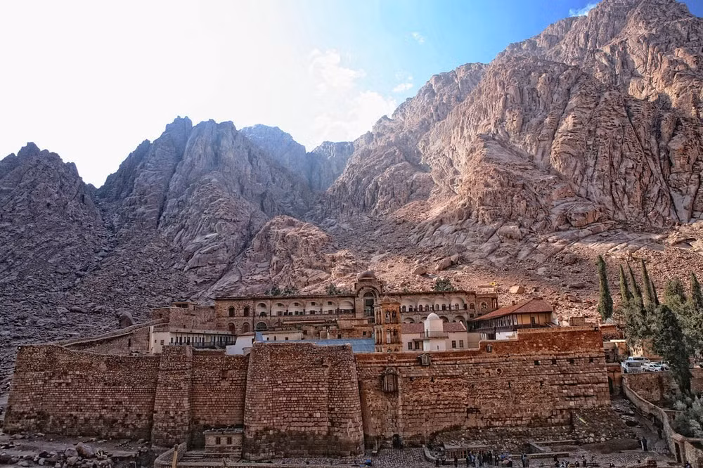 Trong suốt chiều dài lịch sử, tu viện Saint Catherine chưa bao giờ bị phá hủy hay cướp bóc.