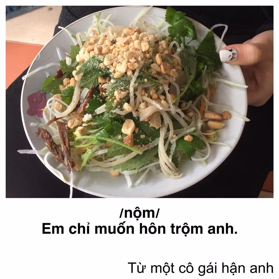 Nào, chỉ là muốn hôn trộm thôi nhé.