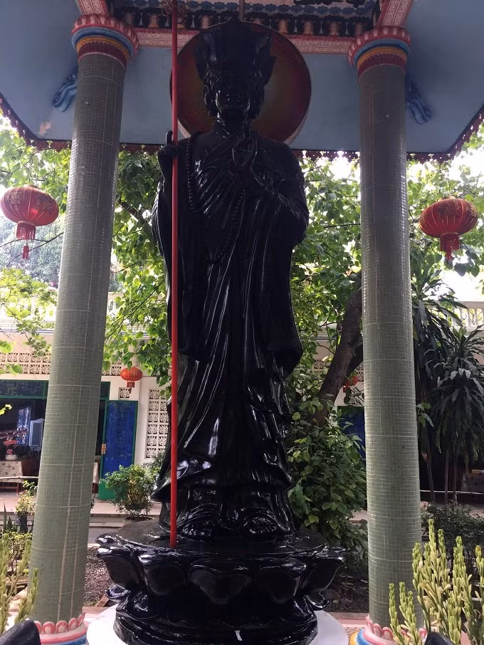 Tượng Địa Tạng tại Quan Âm tu viện Biên Hòa.