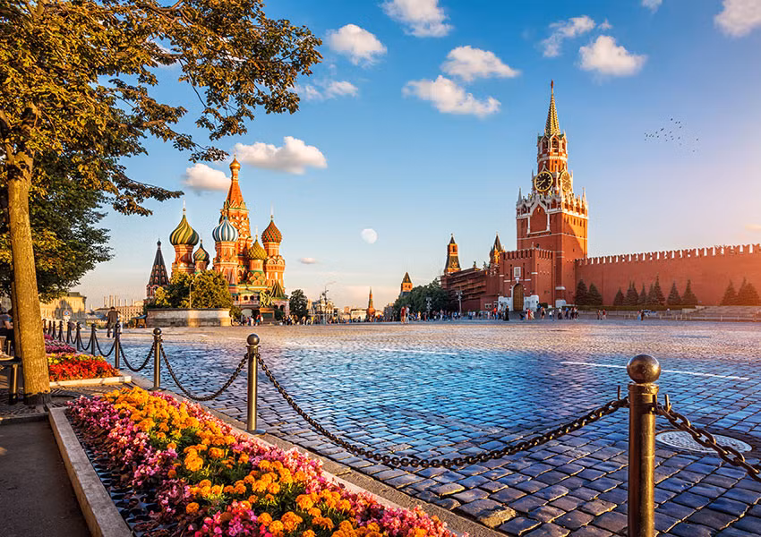 Ngày nay, hiện tượng đêm trắng ít xảy ra hơn do ô nhiễm không khí. Ảnh benthanhtourist.
