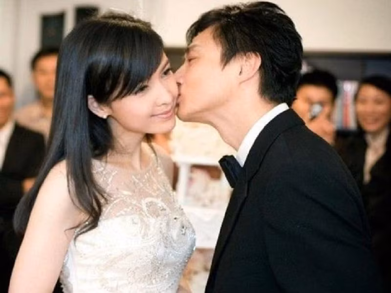 Khi Nghê Chấn vướng loạt tin đồn tình cảm, Châu Huệ Mẫn khẳng định bạn trai tuyệt đối không phản bội cô. Ảnh: Dân Trí.