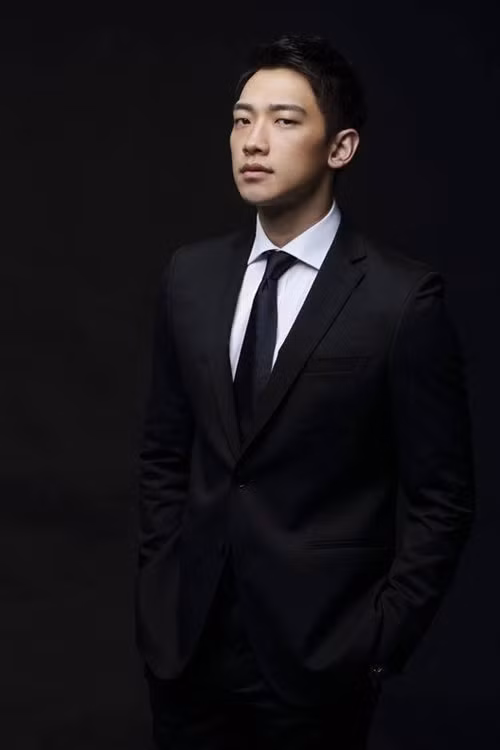 Năm 2007, Bi Rain lọt top những người nổi tiếng ảnh hưởng nhất thế giới do tạp chí Time bầu chọn. Ảnh: Elle.