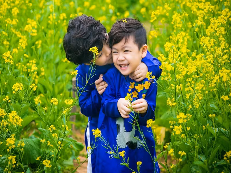 Hai con trai của Phan Anh đáng yêu ngày còn nhỏ.