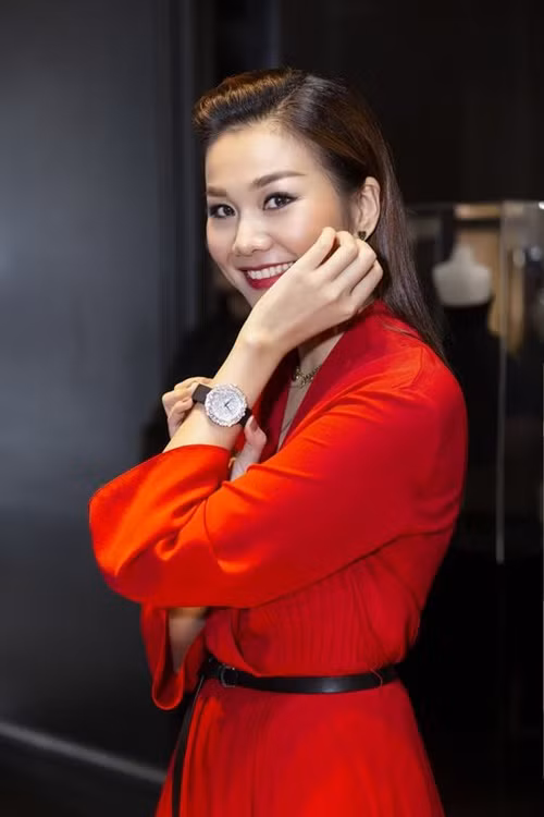 Tại các sự kiện, người mẫu, diễn viên Thanh Hằng không ít lần sử dụng phụ kiện tiền tỷ. Trong ảnh, cô đeo đồng hồ 6 tỷ tại sự kiện năm 2018. Ảnh: Công Lý.