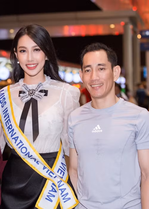 Bố ruột của Thùy Tiên tên Nguyễn Thúc Ti Ti, gần 50 tuổi. Ảnh: Phụ Nữ Việt Nam.