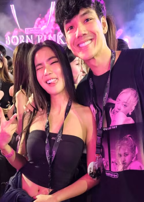 Nicky và Goy chia sẻ, cả hai không hợp nhau đồng thời xác nhận không có người ba. Sau khi chia tay, Nicky và Goy vẫn là bạn bè. Khi có dự án chung, cả hai thoải mái hợp tác. Ảnh: Thể Thao Văn Hóa.