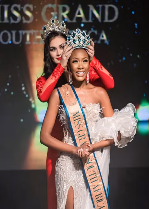 Gugulethu Mayisela là Hoa hậu Hòa bình Nam Phi 2023. Nữ sinh viên 18 tuổi là đối thủ đáng gờm của Lê Hoàng Phương ở cuộc thi Hoa hậu Hòa bình Quốc tế 2023. Ảnh: Miss Grand International.