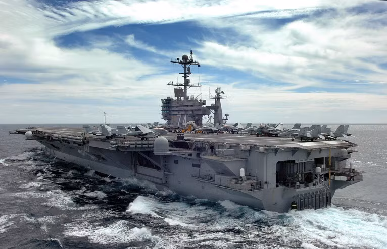 Được bàn giao cho Hải quân Mỹ và đi vào hoạt động từ năm 1995, USS John C. Stennis là chiếc hàng không mẫu hạm thứ 7 trong lớp Nimitz. Ảnh: Youtube.