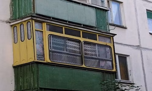 Còn đây là ban công “xe buýt”. Ảnh: ER.