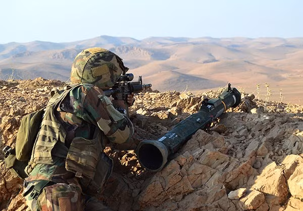 Được biết, quân đội Lebanon đã đẩy mạnh chiến dịch quân sự chống IS sau vụ tấn công liều chết nhằm vào căn cứ của họ ở khu vực biên giới phía đông của nước này. Ảnh: FNA.