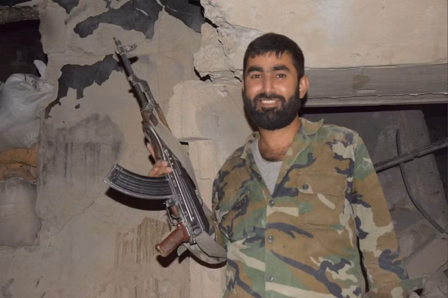 Tinh thần lạc quan của binh sĩ Syria. Ảnh: AMN.