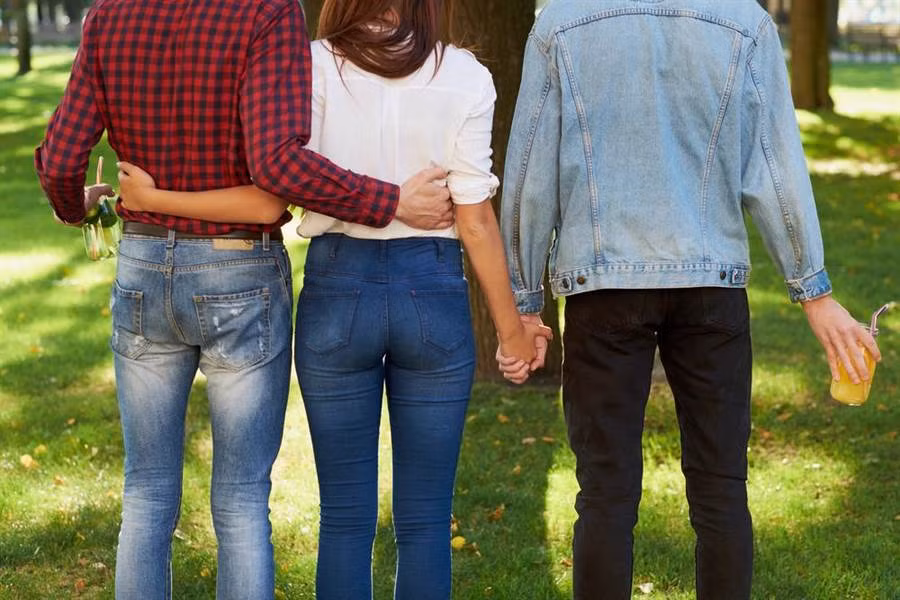 Cô gái trẻ đi khám phụ khoa khiến bác sĩ chết lặng vì điều không ngờ Co gai tre di kham phu khoa khien bac si chet lang vi dieu khong ngo