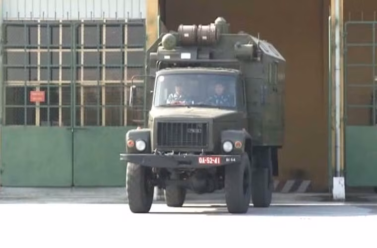 Muc kich bo doi Viet Nam trien khai ten lua S-300PMU1