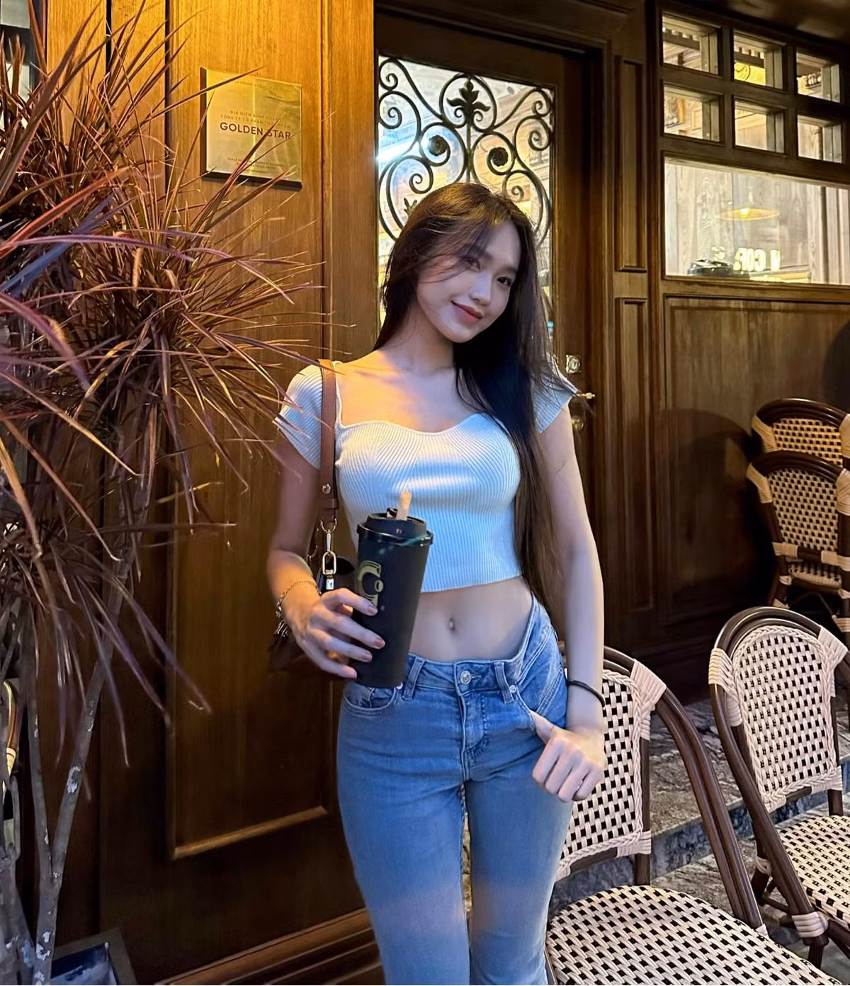 Từ nhỏ, Hải My đã được bố mẹ chú trọng chuyện học tập và phát triển năng khiếu.