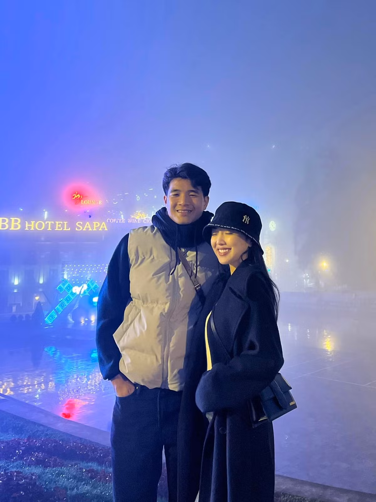 Mọi động thái của cầu thủ Hà Đức Chinh và vợ anh là Mai Hà Trang thu hút nhiều sự chú ý.