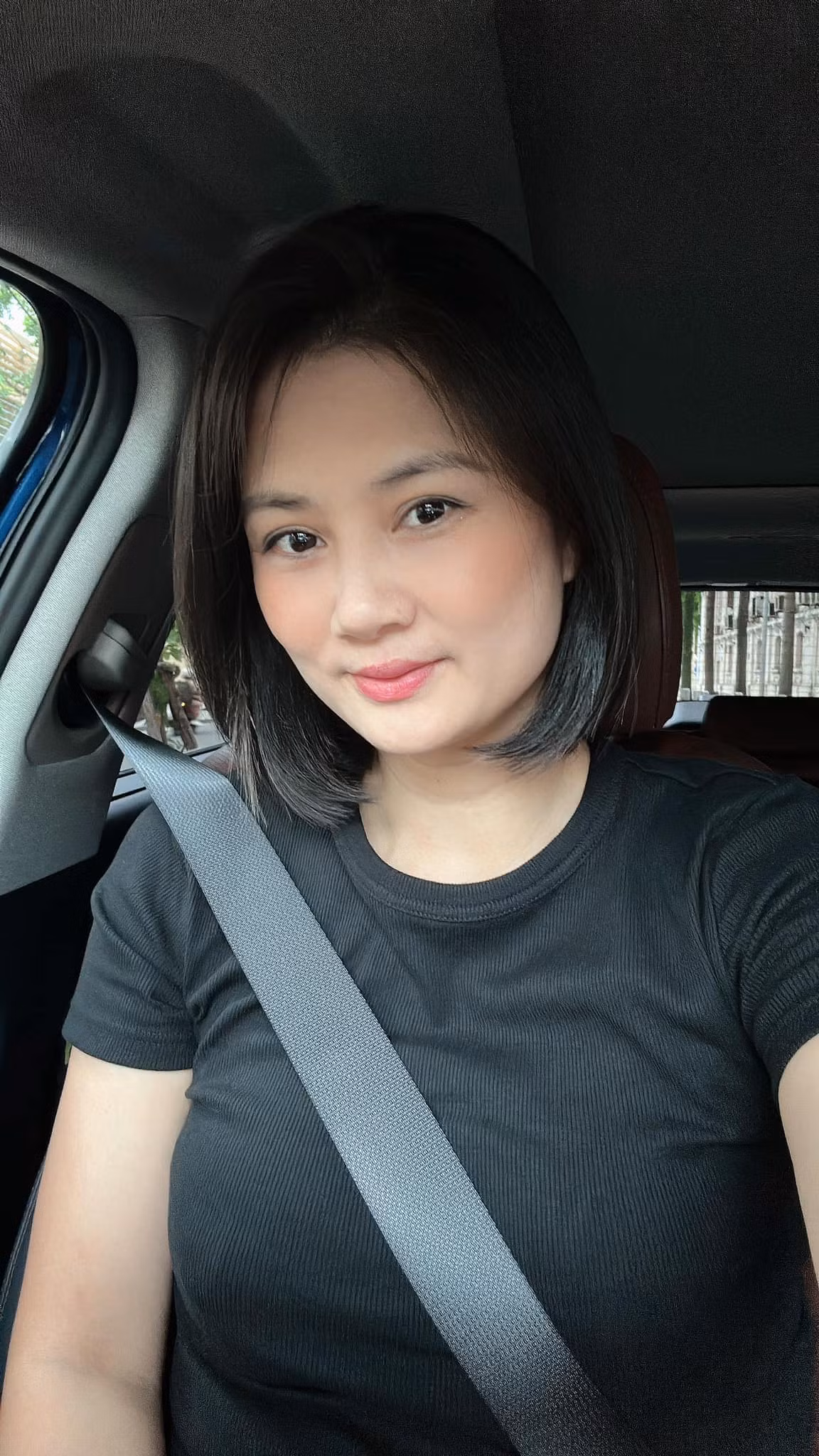 Chưa đầy 19 tuổi, Kim Huệ đã được tín nhiệm trao tấm băng đội trưởng ở cả cấp câu lạc bộ và đội tuyển quốc gia.