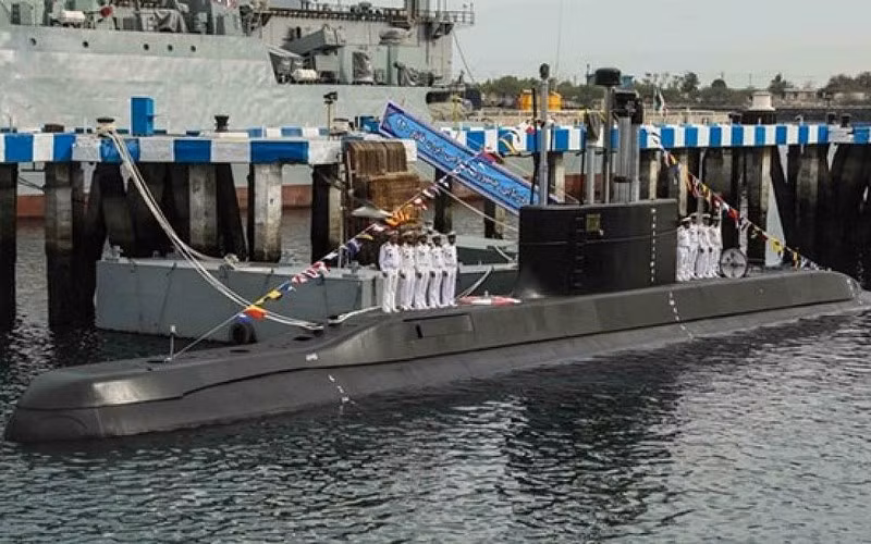 Tư lệnh hải quân Iran cho rằng, tàu ngầm hạt nhân cho phép nó ở lại trên biển trong nhiều tháng mà không cần phải tiếp nhiên liệu thường xuyên.