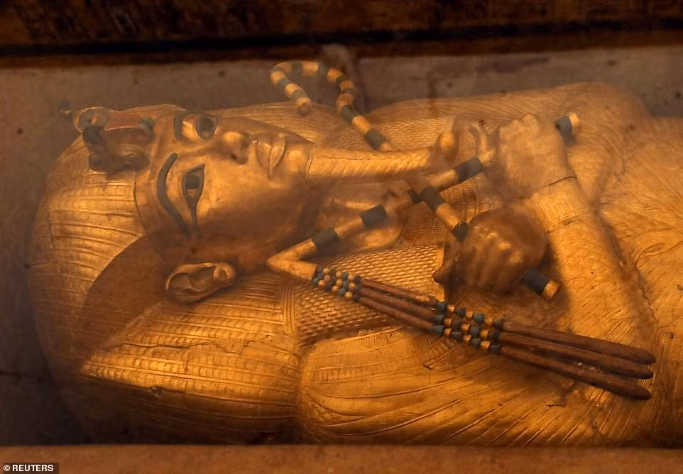 Căn phòng trên được các chuyên gia phát hiện nằm cùng độ sâu với phòng chôn cất của pharaoh Tutankhamun.