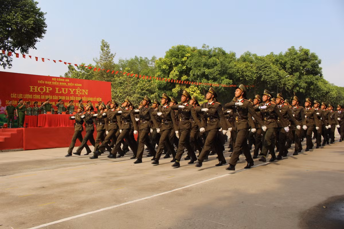 Nhieu tuyen duong trung tam TP HCM se co man hinh LED phuc vu dai le 30/4