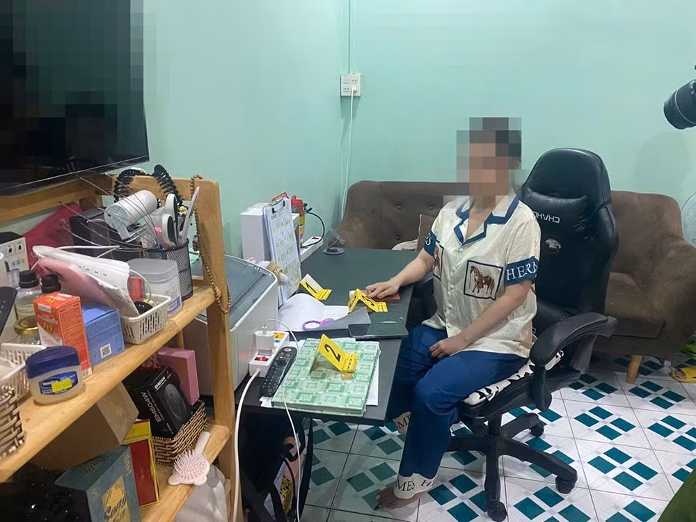 9X o Binh Thuan cong khai livestream lo de tren Facebook de danh bac