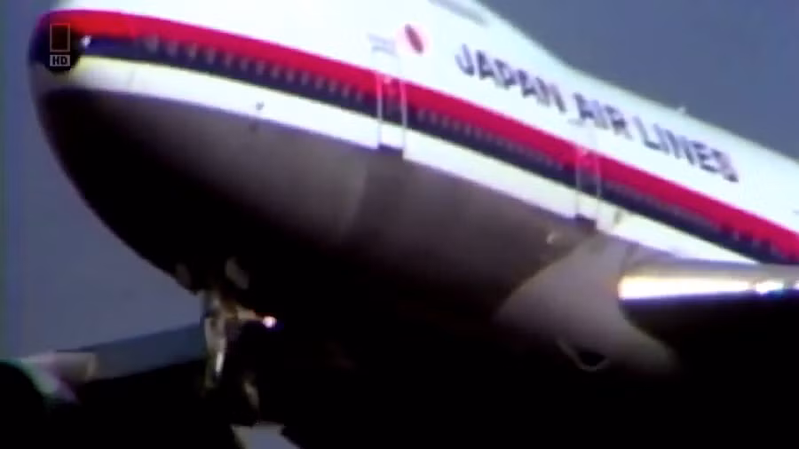 Vụ tai nạn chuyến bay Japan Airlines số hiệu 123 đã gây xót xa và đau lòng cho hàng trăm gia đình và người thân của những người đã mất trong thảm kịch này. Hiện nay, chiếc máy bay Boeing 747SR đó và di vật của những nạn nhân đã được trưng bày tại bảo tàng của hãng hàng không Japan Airlines, như một nơi tưởng nhớ và cảnh báo về những nguy hiểm tiềm ẩn trong ngành hàng không.
