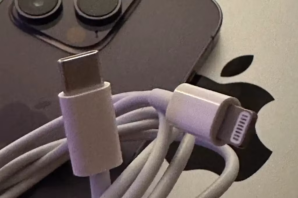Tuy nhiên, có những thông tin tiêu cực liên quan đến tốc độ truyền dữ liệu của cáp USB-C đi kèm trong hộp iPhone 15 tiêu chuẩn.