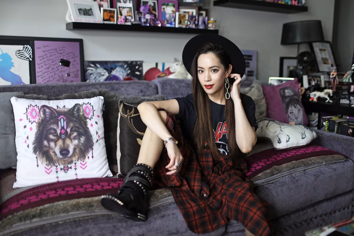 Phòng chứa đồ của Arissa Cheo cũng khiến bất cứ cô gái nào cũng phải xuýt xoa.