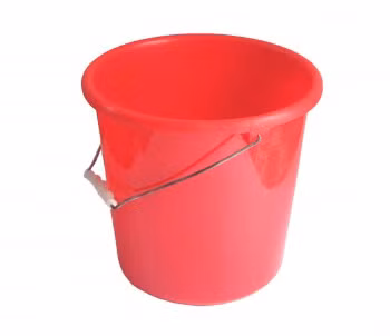 Người Nga tin rằng sẽ gặp xui xẻo nếu như gặp phải một người phụ nữ với một cái xô rỗng. Quan niệm mê tín này có lẽ có nguồn gốc từ xa xưa khi những người phụ nữ xách xô ra giếng hoặc ra sông lấy nước. Bây giờ thay vào những cái xô đựng nước là thùng đựng rác.