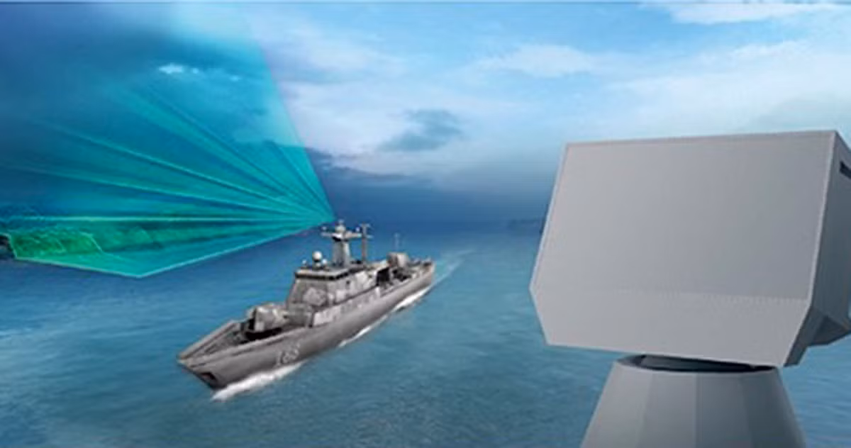 Ngoài ra, tàu còn được trang bị hệ thống định vị toàn cầu GPS, hệ thống laser dẫn hướng, hệ thống dẫn hướng quán tính trên biển và ra đa hàng hải.