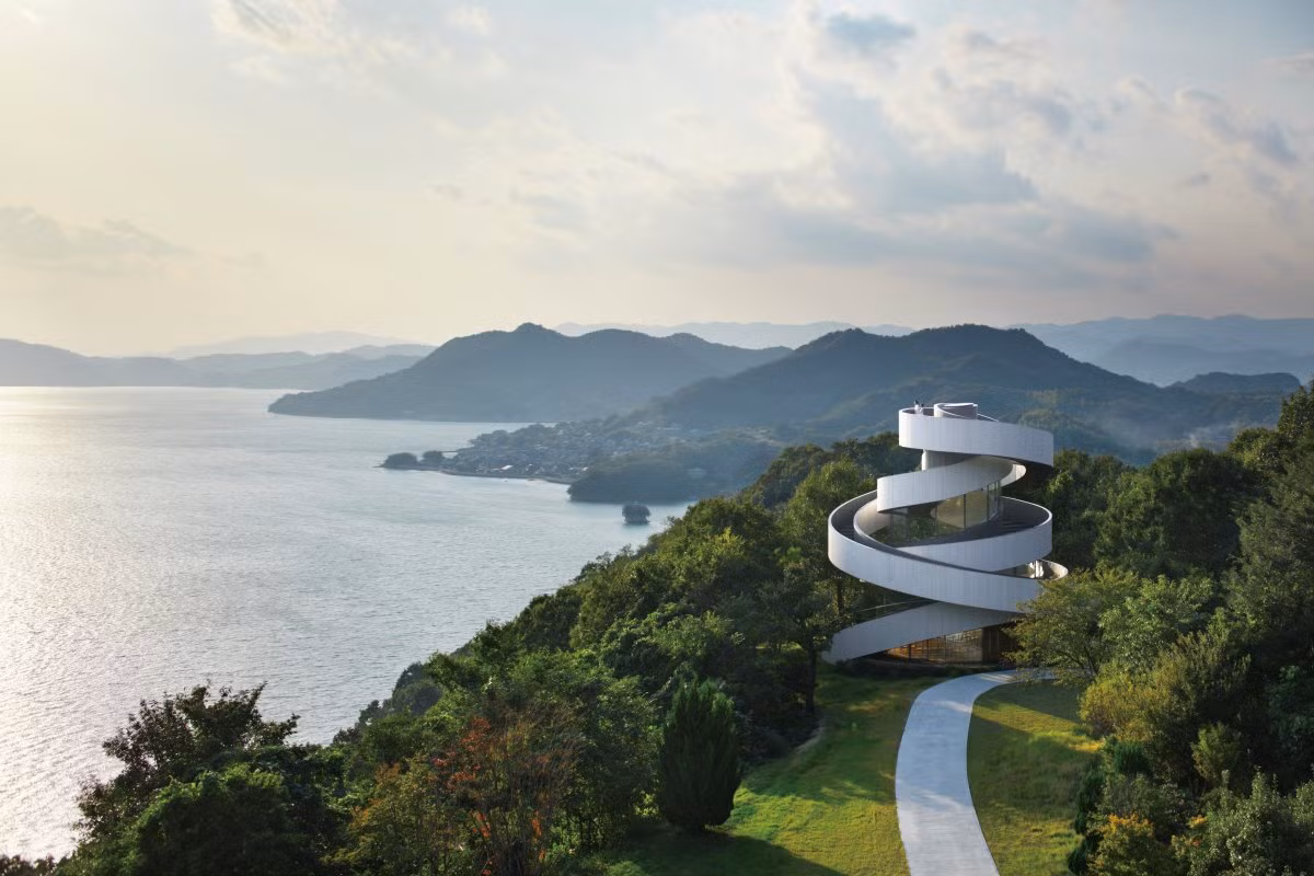 Kiến trúc độc đáo của Nhà nguyện Ribbon ở Onomichi, Nhật Bản. Ảnh: BI.
