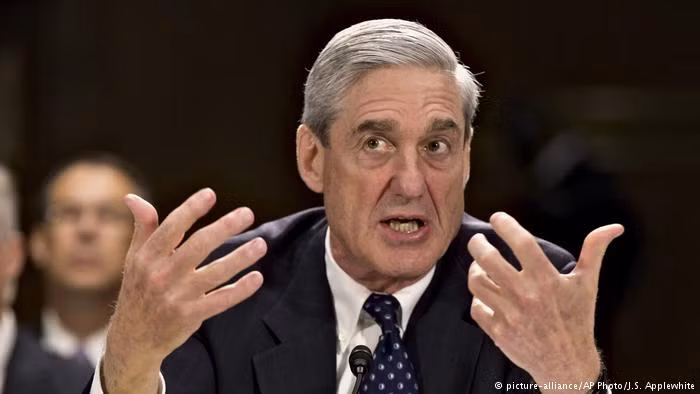 Ngày 17/3/2017, Thứ trưởng Tư pháp Rod Rosenstein đã bổ nhiệm cựu Giám đốc FBI Robert Mueller làm công tố viên đặc biệt điều tra nghi vấn Nga can thiệp bầu cử Mỹ năm 2016 cũng như “thông đồng” với đội ngũ tranh cử của ông Trump. Ảnh: DW.