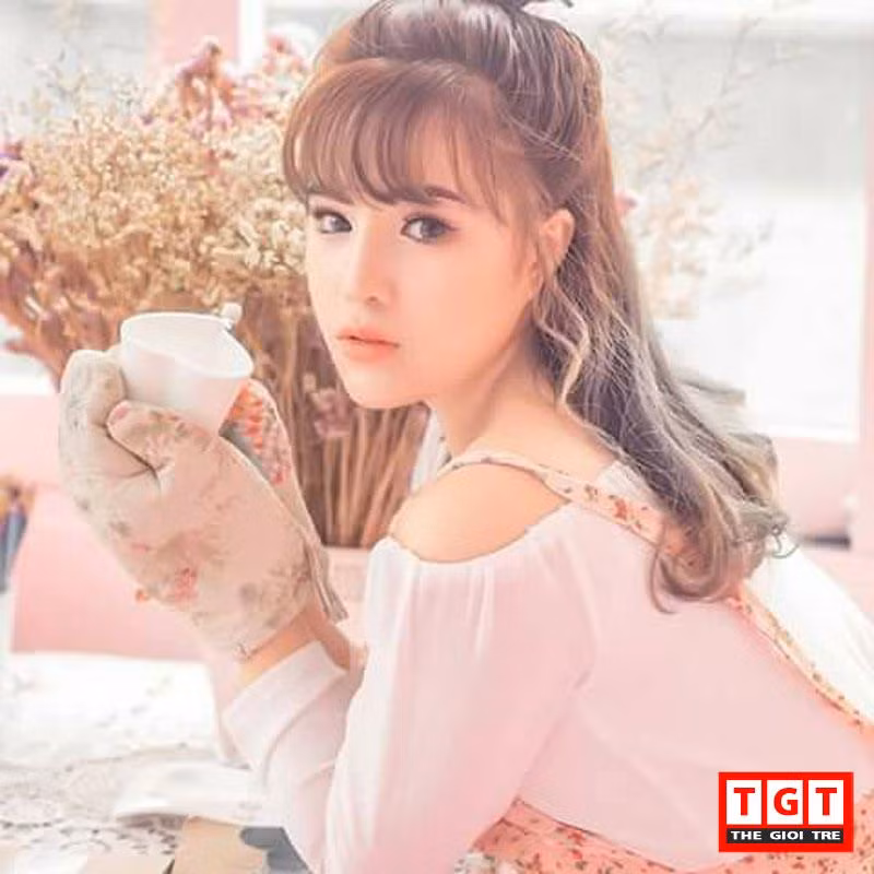 Khi theo đuổi con đường hát rap nhiều người vẫn nghĩ rằng làm "Idol" trên các trang mạng xã hội trực tuyến là nhanh giàu, sung sướng được nhiều người biết đến. Nhưng chỉ có người trong cuộc mới thấu hiểu nỗi vất vả của nghề. Với Thảo Hiền, nghề nào cũng có cái khổ của nghề đó nên hầu như cô chẳng bao giờ than thở những áp lực, vất vả của mình với ai. Có những ngày Miu Chuối phải livestream hơn 4 tiếng hoặc đến tận sáng vì có quá nhiều bạn yêu cầu đọc rap. Tuy nhiên đam mê vẫn luôn là động lực lớn giúp cô bước tiếp, nhất là khi nó giúp một cô gái trẻ mới 22 tuổi có thu nhập ổn định.