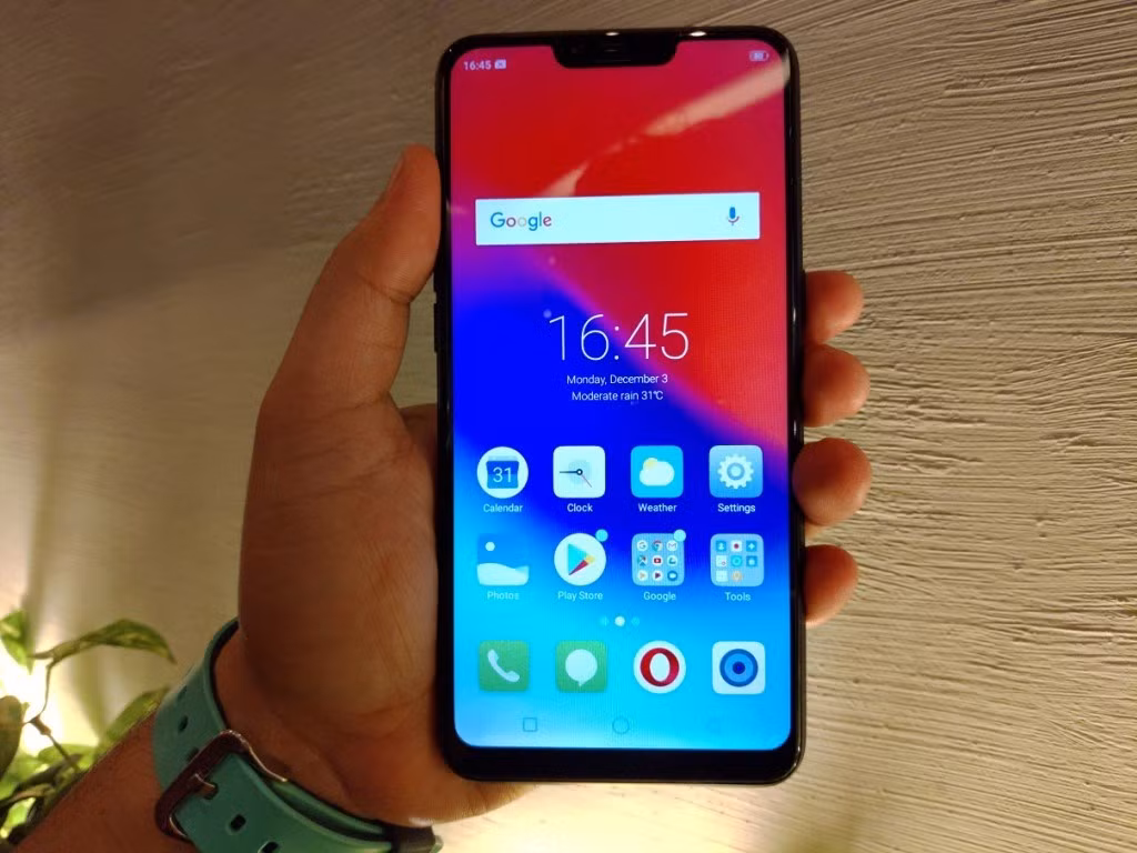 Lien tiep nhung qua “bom xit” trong lang smartphone nua dau nam 2019