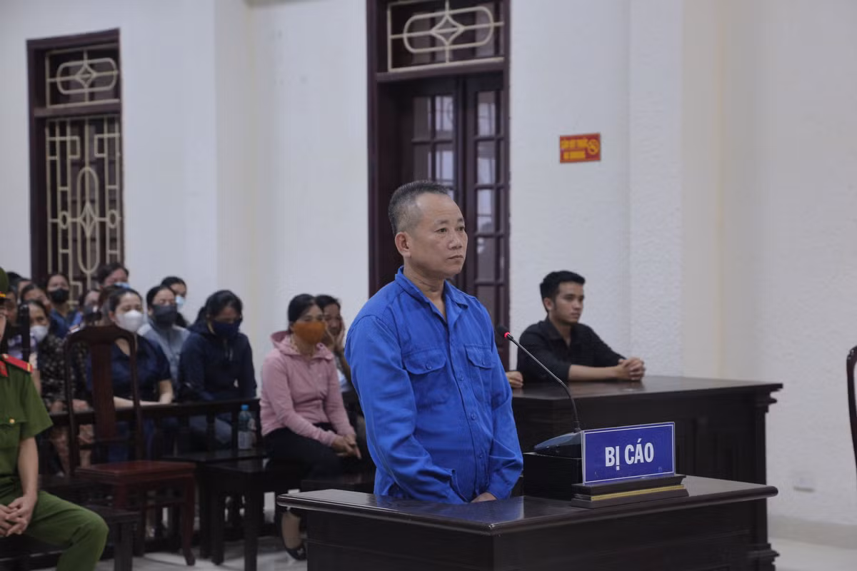 Tử hình kẻ sát hại 2 người trong quán karaoke ở Quảng Trị Tu hinh ke sat hai 2 nguoi trong quan karaoke o Quang Tri