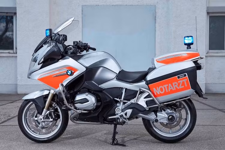 BMW sẽ sản xuất và cung cấp số lượng lớn R1200RT Medical Emergency cho lực lượng cứu thương khẩn cấp tại Đức. Những người dân thường chỉ có thể mua được những chiếc xe này khi Chính phủ thanh lý chúng.