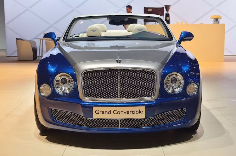 Đã từng được chuẩn bị lên kế hoạch để sản xuất hàng loạt, tuy nhiên sau khi Bentley có giám đốc điều hành mới là ông Wolfang Schreiber, dự án Mulsanne mui trần đã bị loại bỏ.