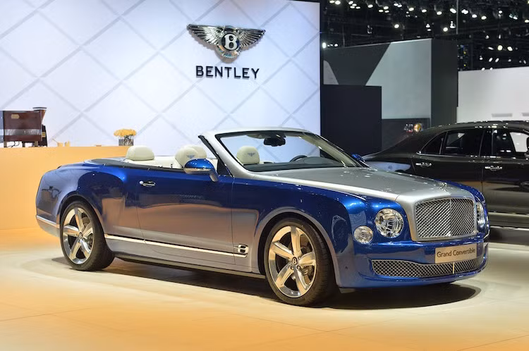 Theo ông Durheimer, nếu như được sản xuất hàng loạt, Bentley sẽ không định tạo ra chiếc xe với số lượng lớn như dự định trước kia, thay vào đó sẽ chỉ tung ra một series nhỏ khoảng 20 chiếc. Chúng sẽ được sản xuất bởi bộ phận đặc biệt của Bentley là Mulliner.