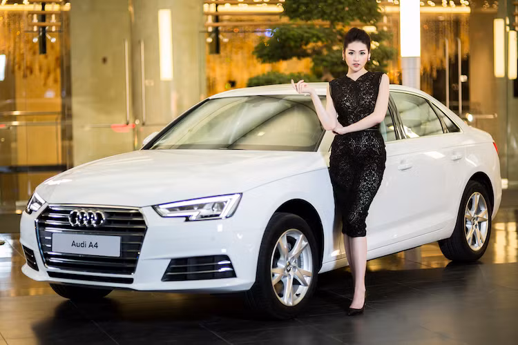 Những động cơ này có thể được kết hợp cùng hộp số sàn 6 cấp, hộp số ly hợp kép S Tronic 7 cấp hoặc hộp số tự động Tiptronic 8 cấp.