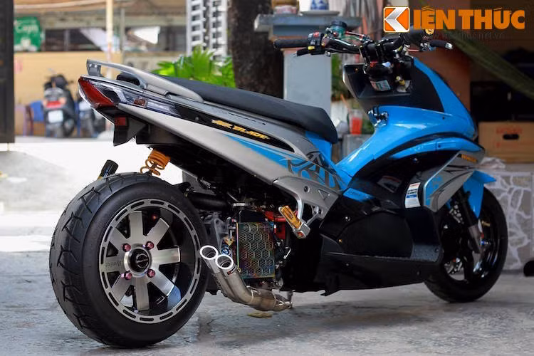 Hiện tại ở Việt Nam, có thể nói đây chính là chiếc Honda Airblade độ độc đáo nhất, sáng tạo và "khủng" nhất tính đến thời điểm này.