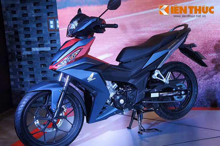Là một sản phẩm hoàn toàn mới và giới thiệu lần đầu tiên tại Việt Nam, Winner 150 mang phong cách thể thao mới nhất với thiết kế nhiều lớp, khung xe và vỏ xe với cấu tạo 03 chiều đầy tính khí động học.