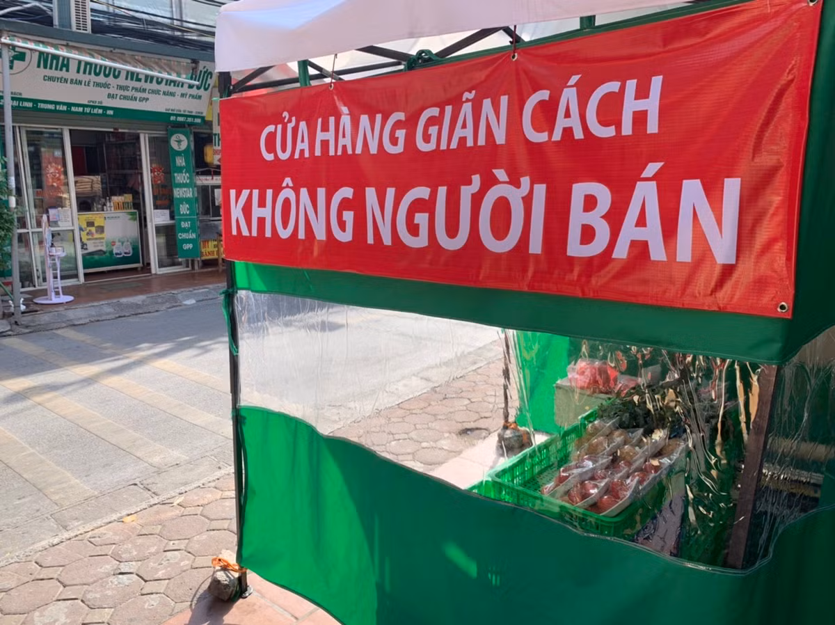 Nhân viên thu ngân của siêu thị cho biết, gian hàng này được mở ra từ ngày 20/8 và có rất nhiều người đến mua.