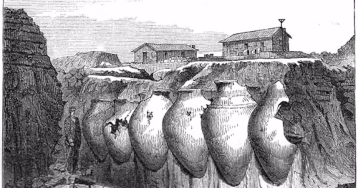 Vào thế kỷ 19, nhà khảo cổ người Đức Heinrich Schliemann đã bất ngờ tìm thấy tàn tích thành Troy cổ đại ở Hisarlik, Thổ Nhĩ Kỳ khi thực hiện cuộc thám hiểm. Kể từ đó, nhiều chuyên gia, nhà khoa học đã tiến hành các cuộc khai quật và có những khám phá thú vị. Ảnh: Ancient-origins.